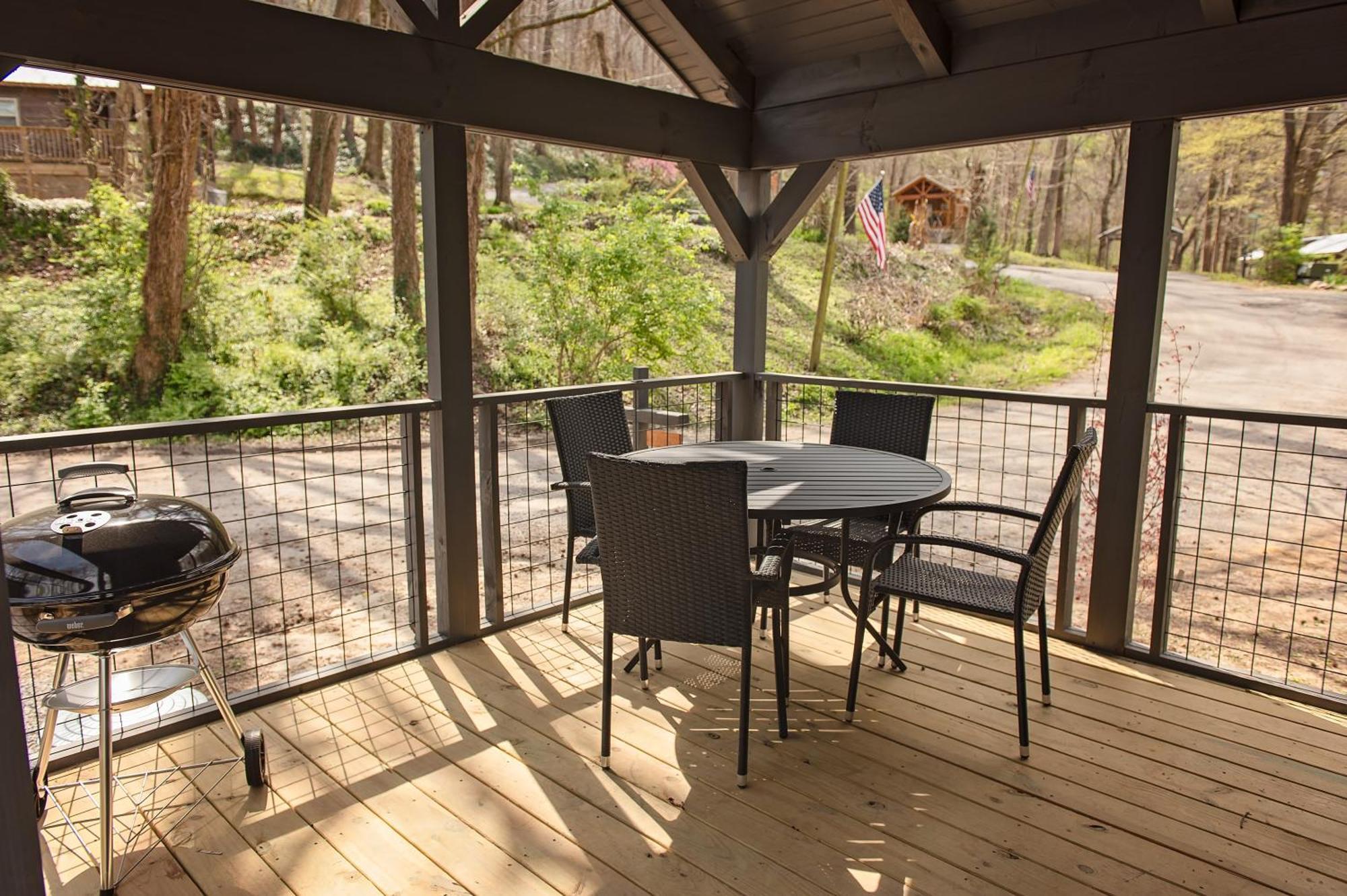 Meg Cabin Tiny Rustic Comfort On Lookout Mtn Chattanooga Esterno foto