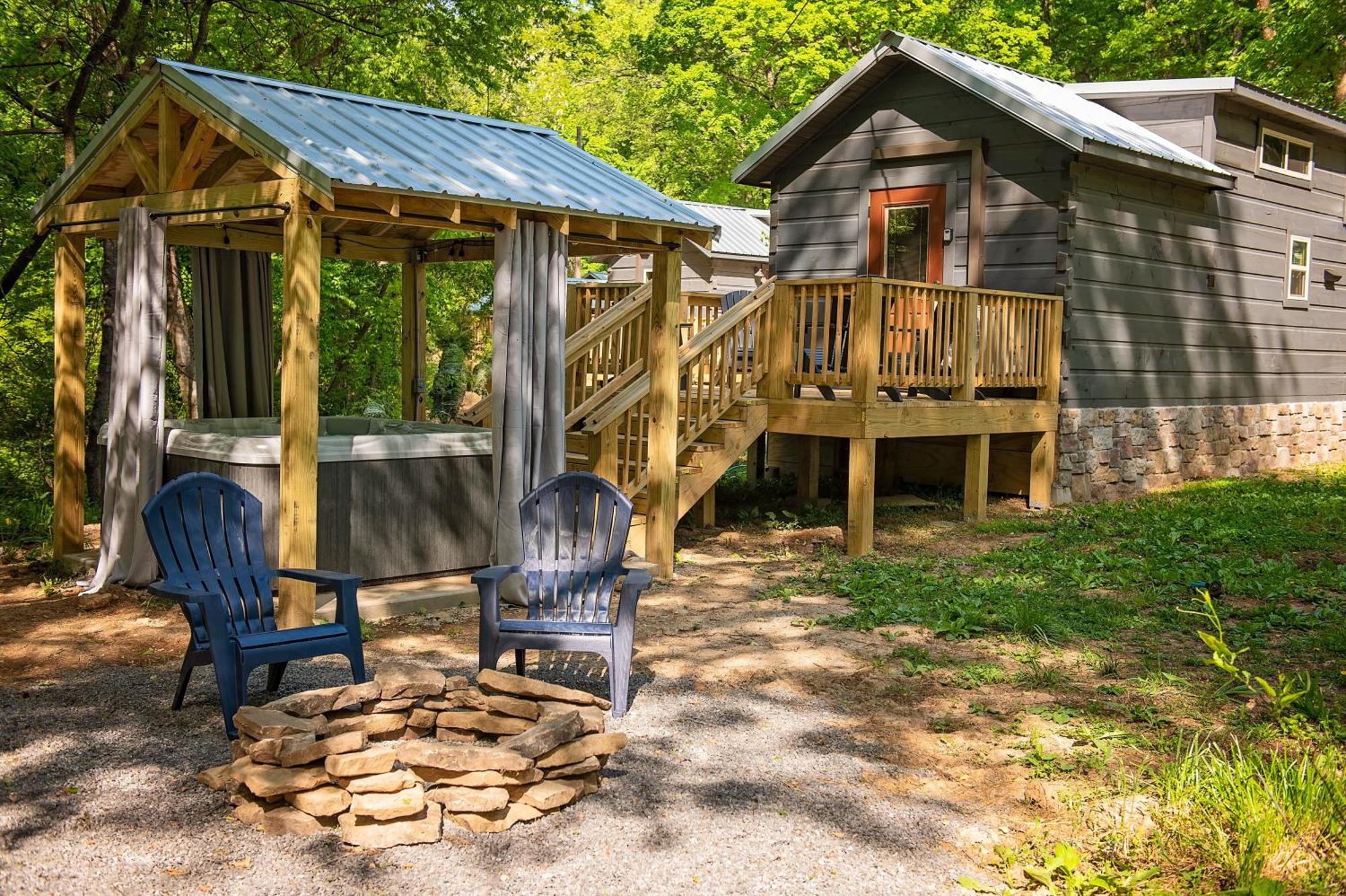 Meg Cabin Tiny Rustic Comfort On Lookout Mtn Chattanooga Esterno foto